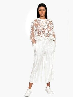Sheer Floral Appliqué Long-Sleeve Top - White